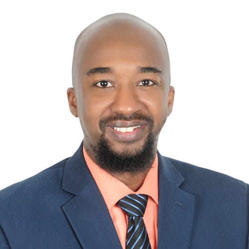 Globally recognized for deep insights into digital transformation and blockchain technologies. Passionate about AI, Blockchain, FinTech, and Data.